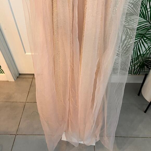 Fame and Partners Blush Pink Sequin and Tulle Open Back Gown Size 4 - Picture 7 of 12